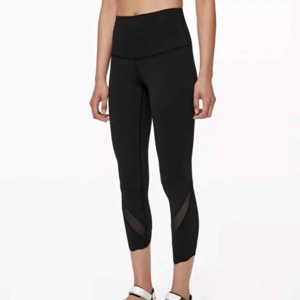 Lululemon 23" Scallop Edge Leggings, Size 6, Great Condition!